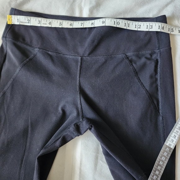 TNA leggings Size Large - Picture 6 of 9